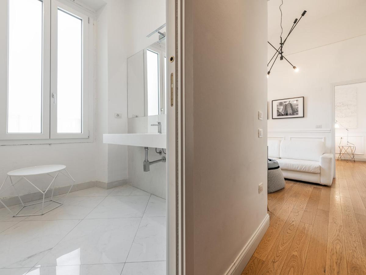 Pley Boutique Del Centro Hotel Каляри Екстериор снимка