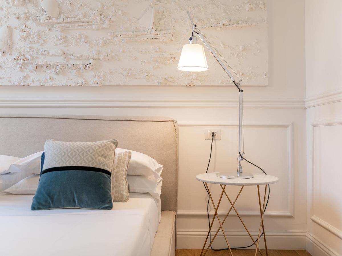 Pley Boutique Del Centro Hotel Каляри Екстериор снимка