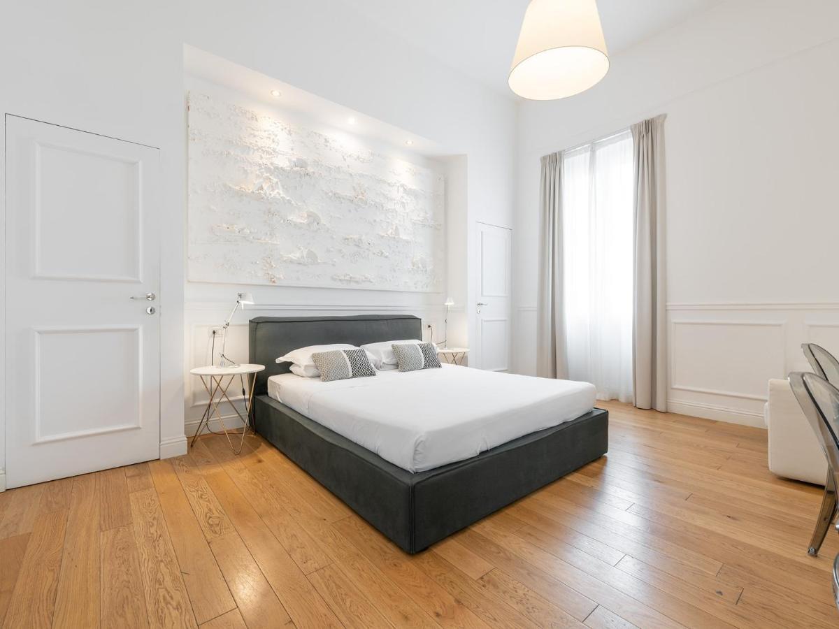Pley Boutique Del Centro Hotel Каляри Екстериор снимка