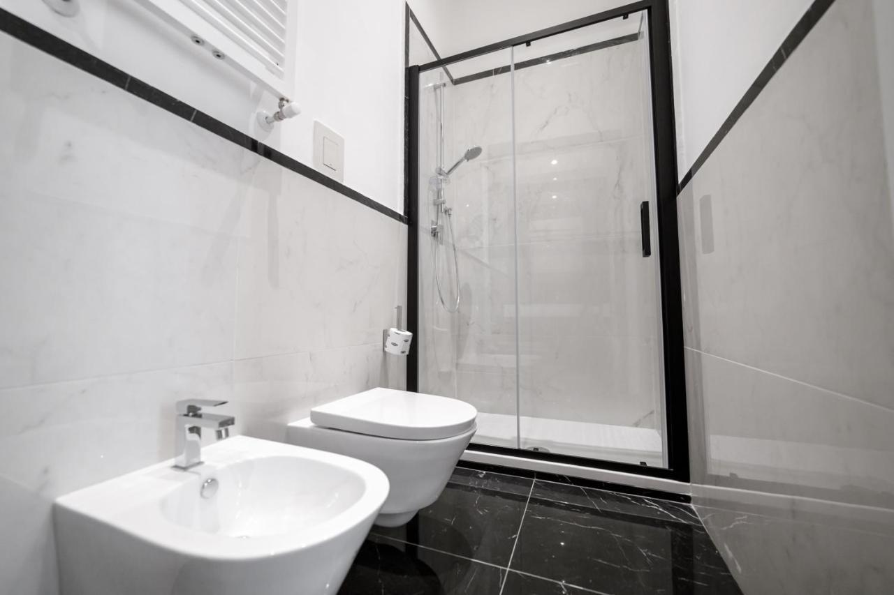 Pley Boutique Del Centro Hotel Каляри Екстериор снимка