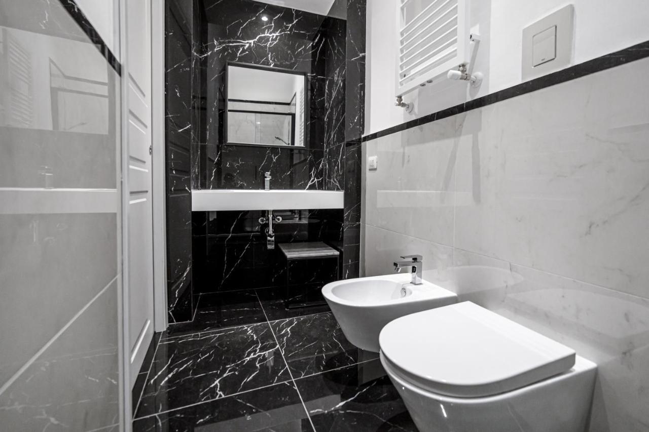 Pley Boutique Del Centro Hotel Каляри Екстериор снимка